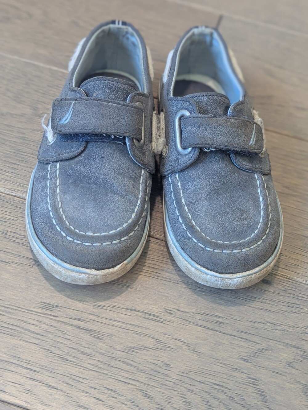 Nautica Boys Gray Slip-On Boat Shoes With Velcro Strap, Size 11